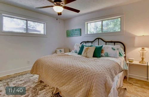 Lakeview House | Two Separate Living Areas with Views of Bull Shoals Lake and Dam