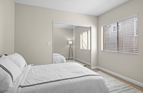 Moorpark House | WELCOME to this beautiful calming getaway! Feel at ease once you step inside.