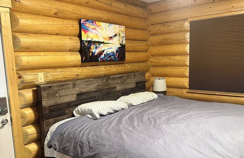 East Kootenay Cabin | Cozy & Quiet cabin for a family