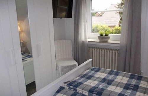 Langen b. Bremerhaven House | Holiday apartment no. 1 "Im Malerwinkel"