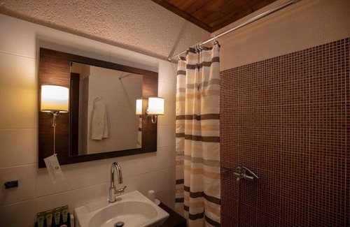 Eptalofos Condo | Eptalofos Guesthouse - Cozy Double Suite with Balcony