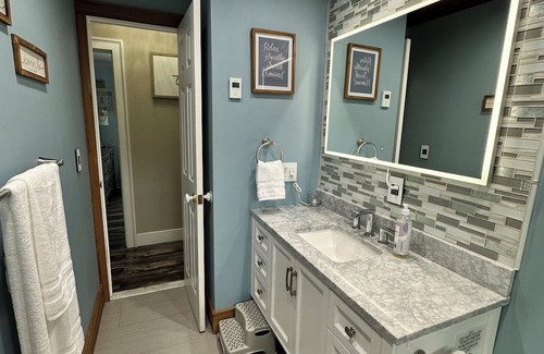 Farmingville House | The Cozy Manor of Farmingville