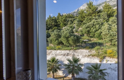Moca Apartment | LuxuryAptInVilla Smaragd Pool