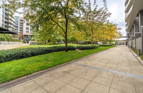 Capital Hill Apartment | New to VRBO: Spacious APT, 8 mins to Old Parliament House!