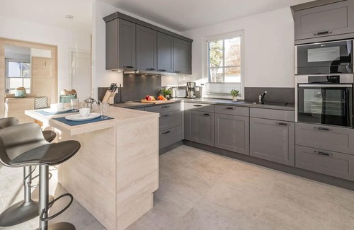 Zirchow House | Ferienhaus Örnie - Neu Errichtetes Ferienhaus in Ruhiger Wohngegend mit Parkplatz, Sauna und Wlan