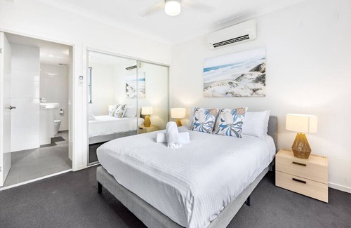 Kelvin Grove Apartment | Chic Modern Retreat: 1BR Apt w/ pool@Kelvin Grove