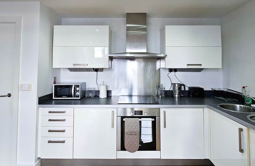 Castlefield Apartment | Experience our newly-transformed 1-bedroom apartment, thoughtfully designed for your comfort