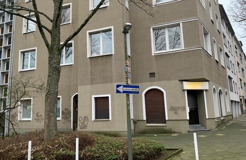 Huttrop Apartment | Möblierte 70qm Wohnung Balkon+waschm Essen- Huttrop