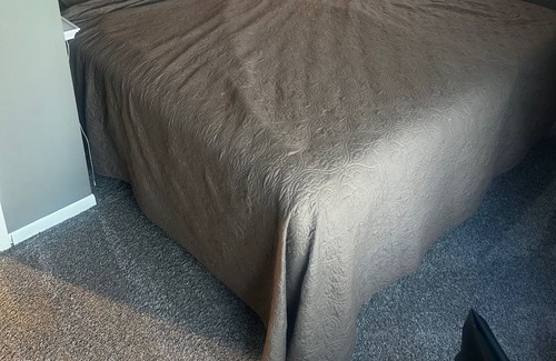 Akron House | ShadyBrook 5 minute walk to Springfield Lake Fishing, playground, walking trail.