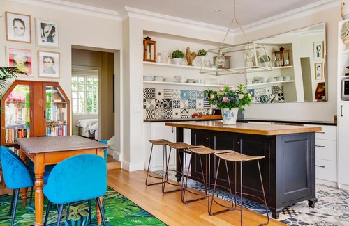 Bishopscourt House | Centrally located 3/5 bedroom home in Bishopscourt.
