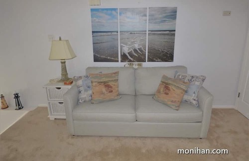 North End House | Cozy 3-bedroom townhome in amazing Ocean City with AC, WiFi. 1 Block from beach