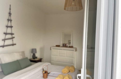 Aljezur Cabin | Casa Cacau’s T1 in Arrifana,Aljezur