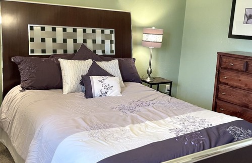 Mead Apartment | Cozy 2-bedroom apartment in beautiful Mead with WiFi, AC