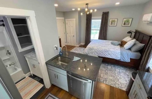 Manchester Apartment | Unit 6: Newly Renovated 2nd Floor Studio