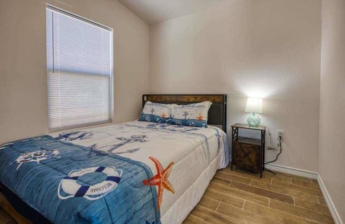 Aransas Pass Cabin | Escape to our TINY & cozy 2 bedroom cabin in Aransas Pass, perfect for families of up to 6