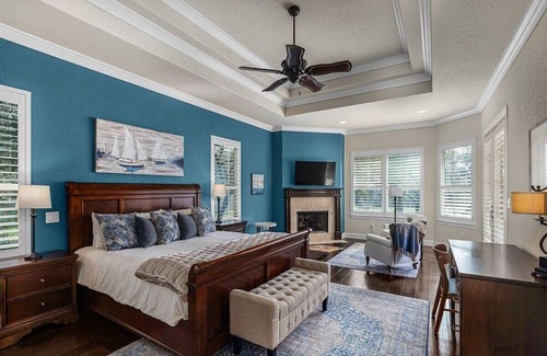 Wetmore House | Monthly Stays | Large Families | WIFI