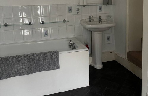 Kilnsey Cottage | Comfortable cottage under Kilnsey Crag in Herriot Country!