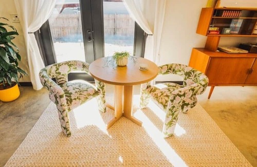 Lockhart House | New! Little Lockhart Oasis with Sauna & Cowboy Pool