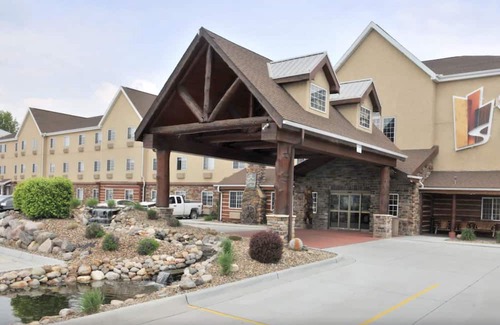 St. Joseph House | Theme Suite in Historic St. Joseph, Whirlpool, Stoney Creek | 4 Units