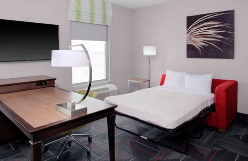 Columbus House | Modern Comforts | Free Breakfast & WiFi | Columbus Scenic Stay | Near Scotio Dow