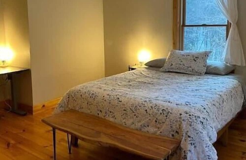 Wells House | Cozy and private escape on 10 acres next to a babbling brook