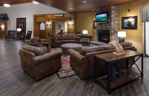 Casper House | Your Relaxing Getaway Awaits! 2 Units Just Minutes to Downtown! Free Shuttle