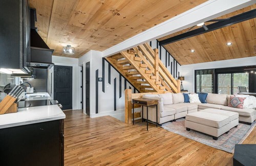 Blue Ridge House | All Decked Out Lake House