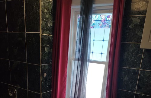 Fallsview House | Niagara Falls Get Away Vacation Home