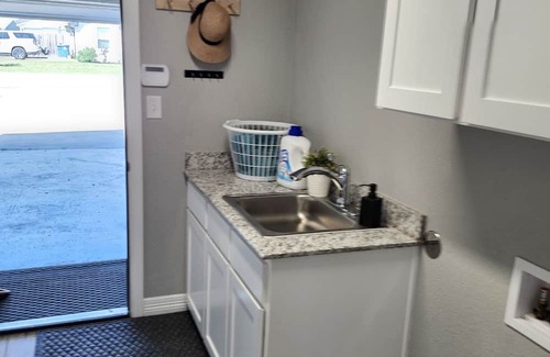 Hewitt House | Spacious 4 bedroom 3 baths