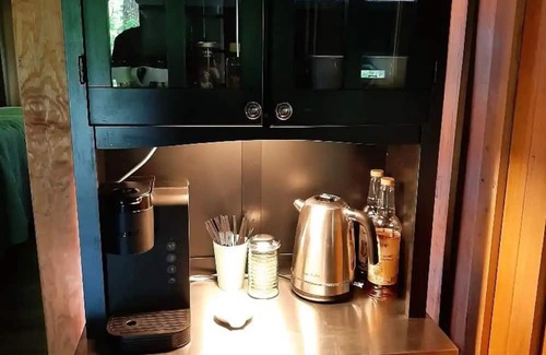 Peaks Cabin | Skywatch Private Cabin Retreat with EV Charger