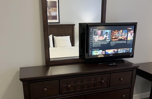 Troy Apartment | Another opening in Troy, just for you!