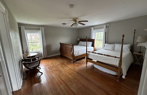 Red House Other | Freedom Lookout at Lucks Branch - a secluded getaway close to Liberty