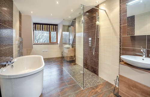 Neath Cottage | 5 bedroom accommodation in Neath