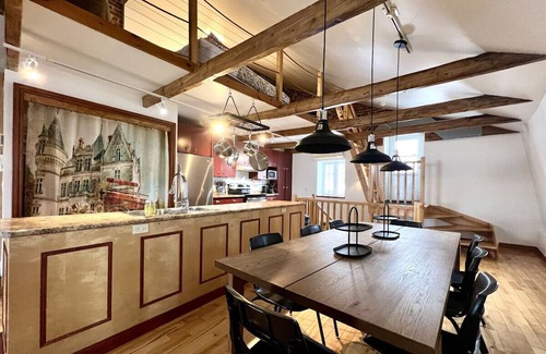 Saint-Jean-Baptiste Apartment | Nice condo with mezzanine floor and terrace.
