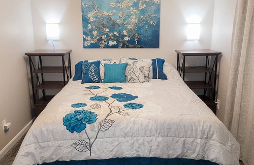 Converse House | Renovated Upcountry home with sun room, fireplace, & central AC - dog-friendly