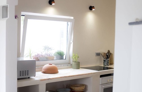 Figueira House | Welcome to Casa das Escadinhas, a charming oasis in the Algarve.