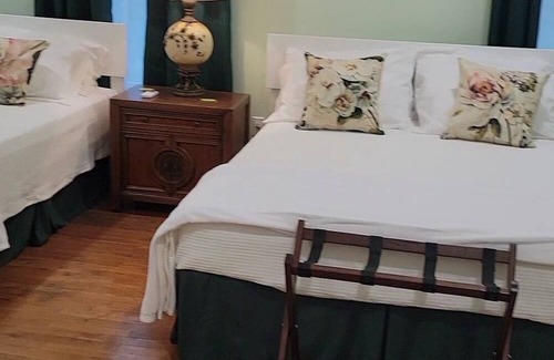 Titusville Bed & Breakfast | Great solar eclipse viewing! Beautiful room, 2 queen beds & private bath.