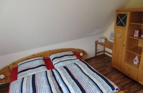 Nordseebad Burhave Apartment | Holiday home to the lighthouse