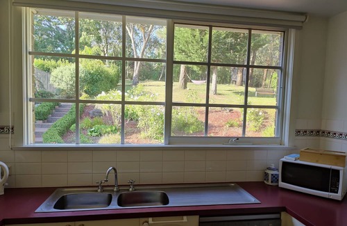 Lower Plenty House | Spectacular Acre Venue with Stunning Views