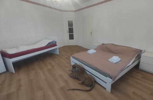 Podoli Apartment | Apartmán Executive - Pankrác (90m2)