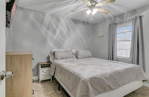 Bridge City House | Cozy 2 bedroom duplex in Bridge City