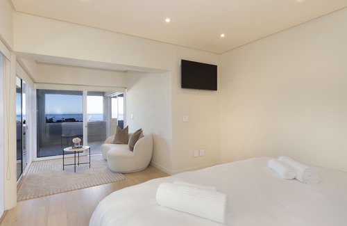 Clifton Apartment | Clifton Breakers 2 - Two Bedroom Apartment, Sleeps 4