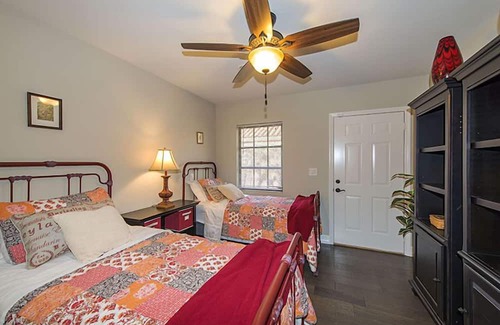Vanderbilt Beach House | House in Vanderbilt in Naples