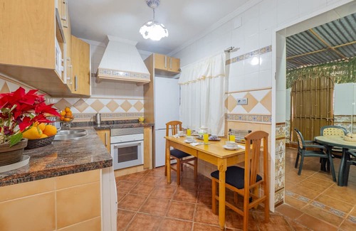 Puerto de la Torre Cottage | Cubo's Casa Rural Malaga El Puerto Family /private pool /air conditioning