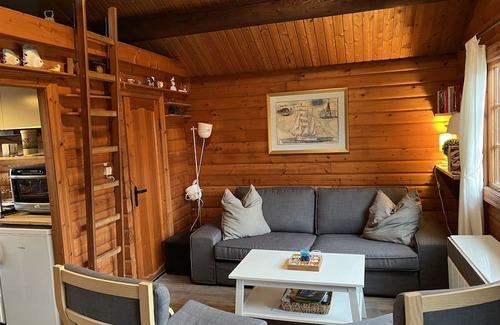 Neufeld House | Gemütliches Ferienhaus für die Ganze Familie mit Garten an der Nordseeküste