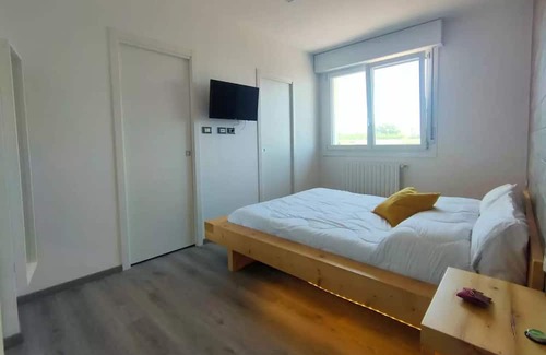 Occhiobello Apartment | Vrbo Property
