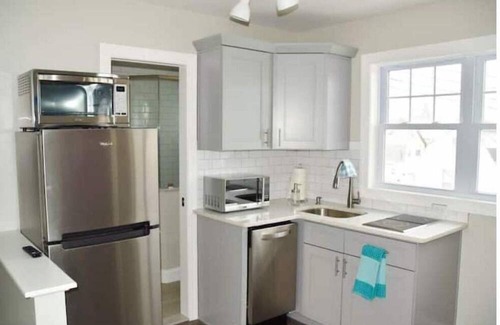 Bradley Beach House | 4 Bed-3 Bath - Ocean View Deck - 2 Blocks to Beach