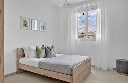 Strovolos Apartment | Phaedrus Living: Eolus Residences Hera