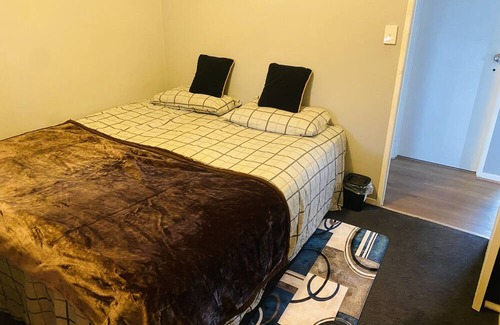 Ohinemutu House | Lake Side - Rotorua Town Central