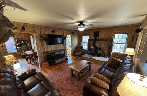 Lake City House | Perfect Eclipse Getaway - Beautiful Cottage Home, 10-minute walk to the lake!
